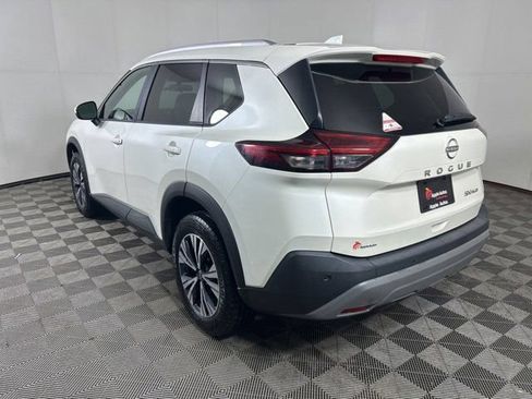 Used 2022 Nissan Rogue SV w/ SV Premium Package AWD/4WD image 4