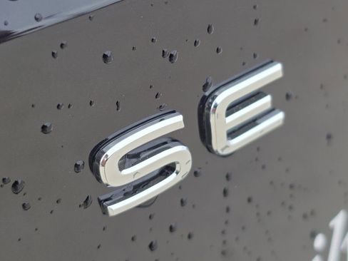 New 2026 Volkswagen Atlas SE FWD image 7