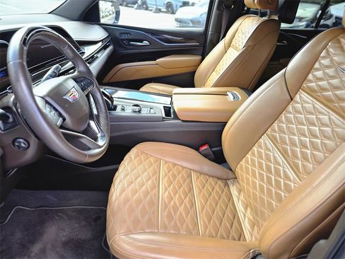 Used 2023 Cadillac Escalade Sport w/ Touring Package image 21