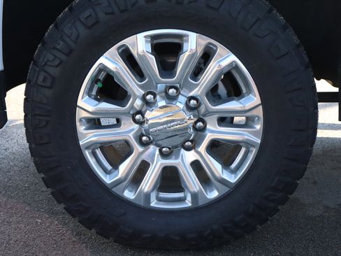 Used 2020 GMC Sierra 3500 Denali w/ Denali Ultimate Package image 22