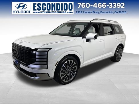 Used 2026 Hyundai Palisade Calligraphy FWD image 1