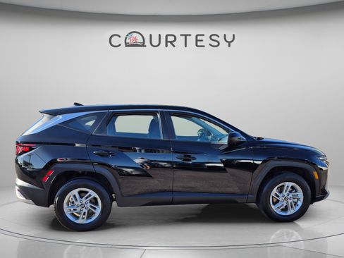 Certified 2025 Hyundai Tucson SE AWD/4WD image 7