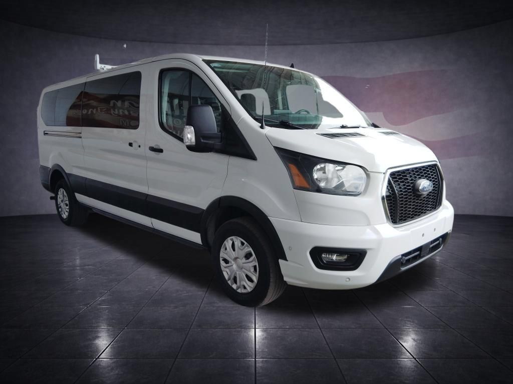 Used 2023 Ford Transit 350 XLT RWD image 7