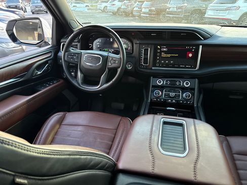 Used 2023 GMC Yukon XL Denali Ultimate image 30