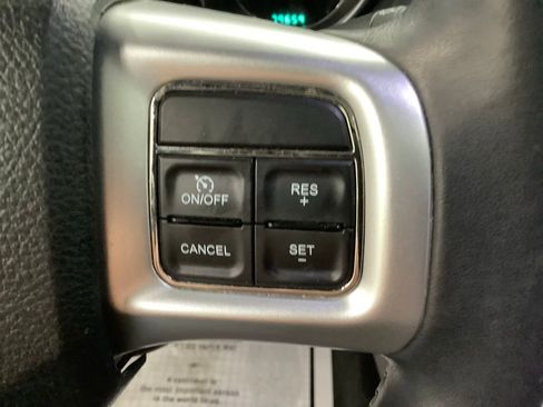 Used 2012 Dodge Avenger SXT Plus image 16