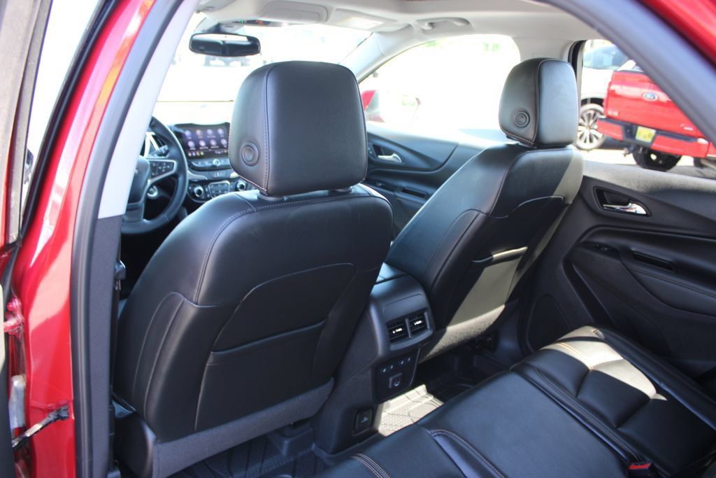 Used 2023 Chevrolet Equinox Premier AWD/4WD image 27