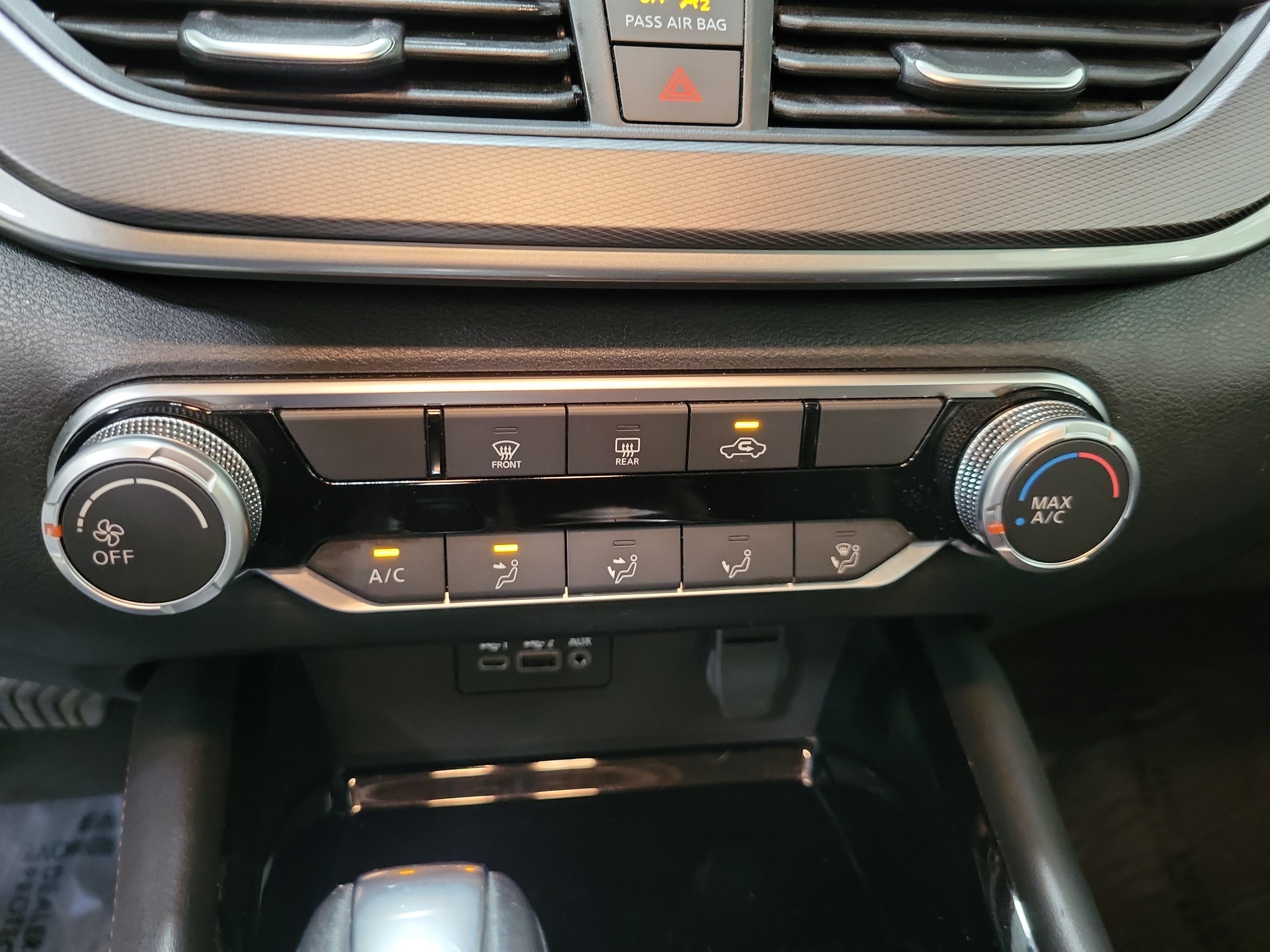Used 2024 Nissan Altima 2.5 SR FWD image 30