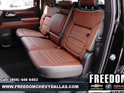 New 2025 GMC Sierra 1500 Denali Ultimate image 14