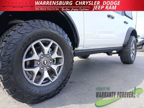 Used 2024 Ford Bronco Badlands image 36