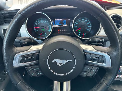 Used 2017 Ford Mustang Premium image 22
