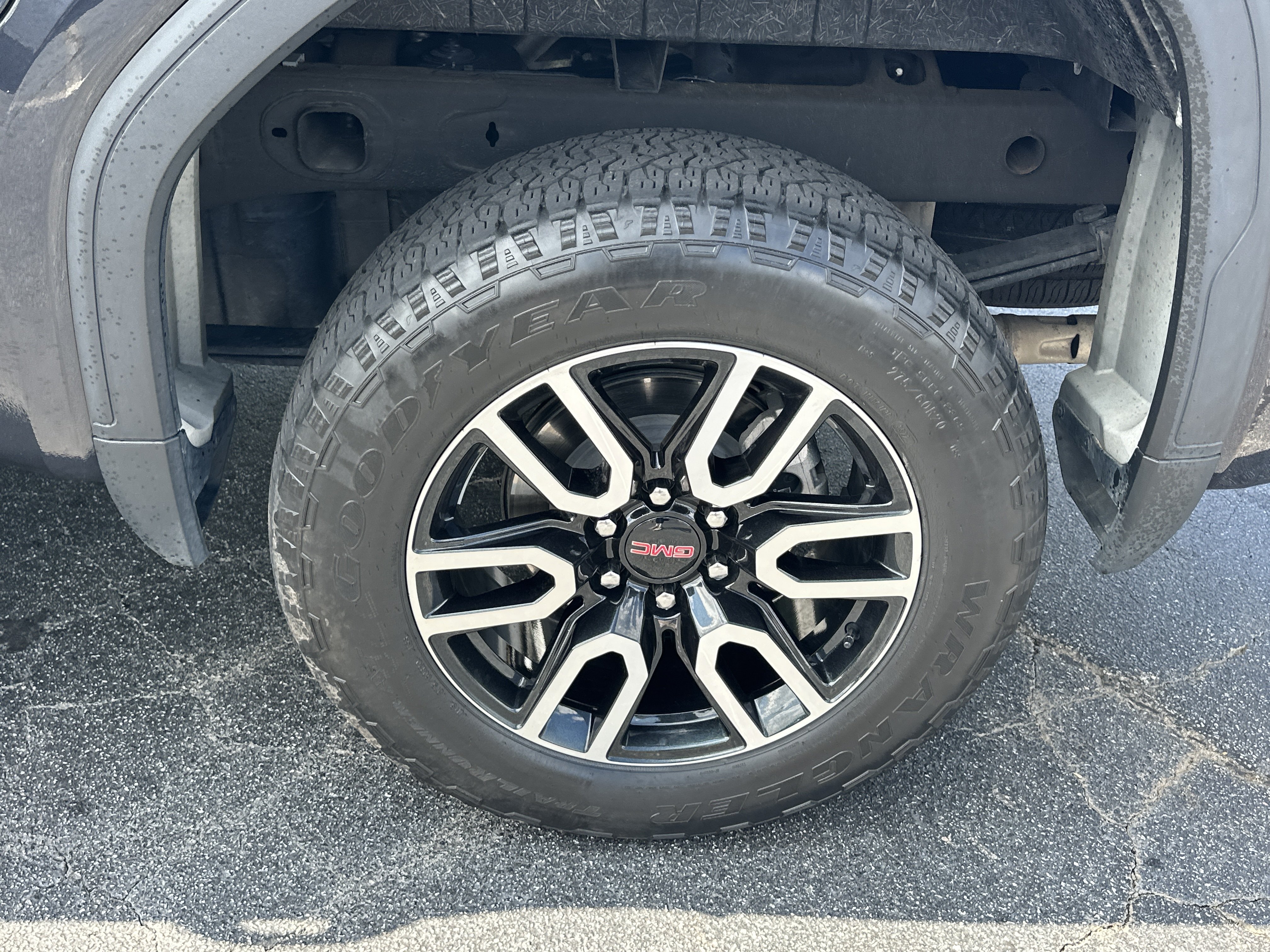 Used 2023 GMC Sierra 1500 AT4 w/ AT4 Premium Package AWD/4WD image 21