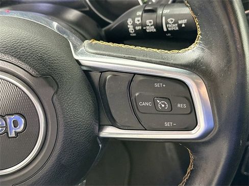 Used 2022 Jeep Wrangler Unlimited Sahara image 23