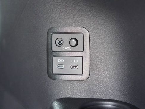 Certified 2026 Toyota Sienna XSE image 55