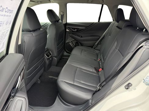 New 2025 Subaru Outback Limited image 16
