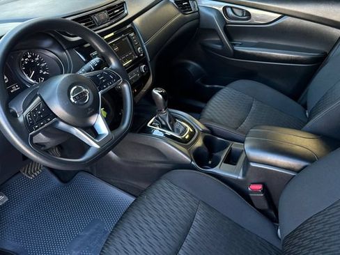 Used 2020 Nissan Rogue S FWD image 10