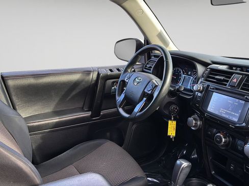 Used 2014 Toyota 4Runner Trail image 7