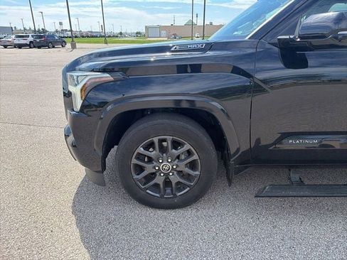 Used 2023 Toyota Sequoia Platinum AWD/4WD image 10