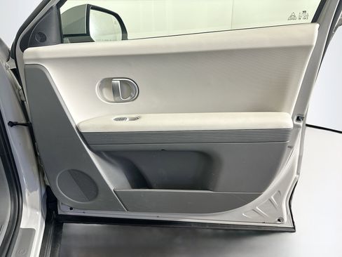 Used 2024 Hyundai Ioniq 5 SEL RWD image 32