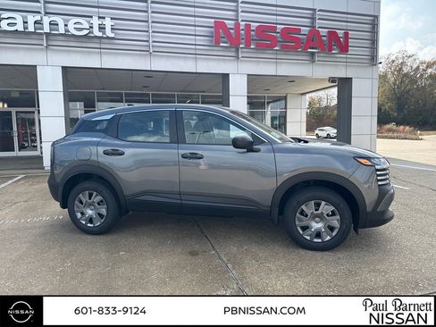 New 2026 Nissan Kicks S image 5