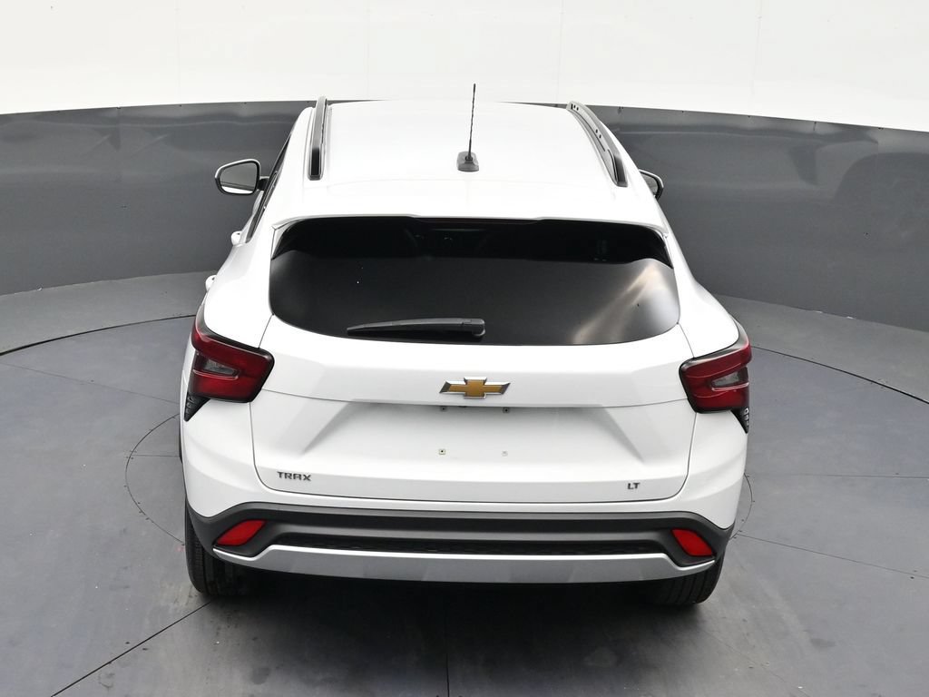 Used 2024 Chevrolet Trax LT w/ Driver Confidence Package FWD image 15