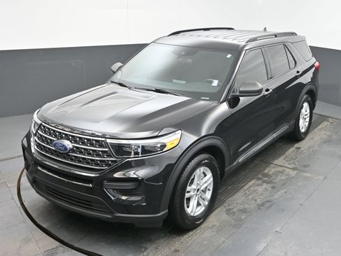 Used 2020 Ford Explorer XLT w/ Class III Trailer Tow Package image 35