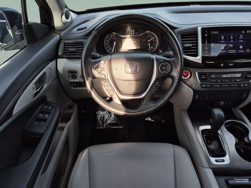 Used 2017 Honda Pilot EX-L image 12