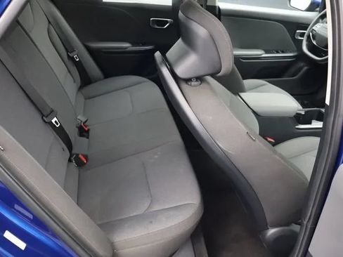 Used 2025 Kia K4 FWD image 17