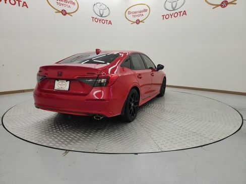 Used 2023 Honda Civic Sport image 8
