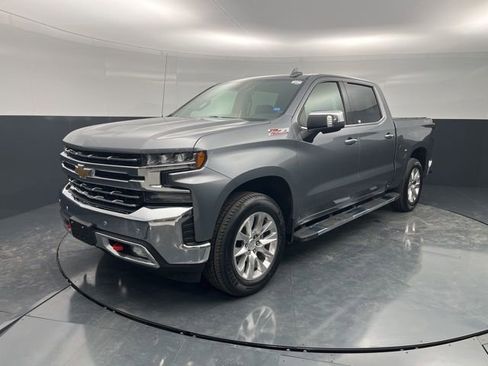 Used 2022 Chevrolet Silverado 1500 LTZ AWD/4WD image 3