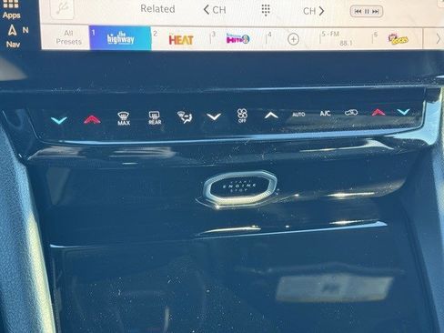 New 2026 Jeep Grand Cherokee Altitude image 21