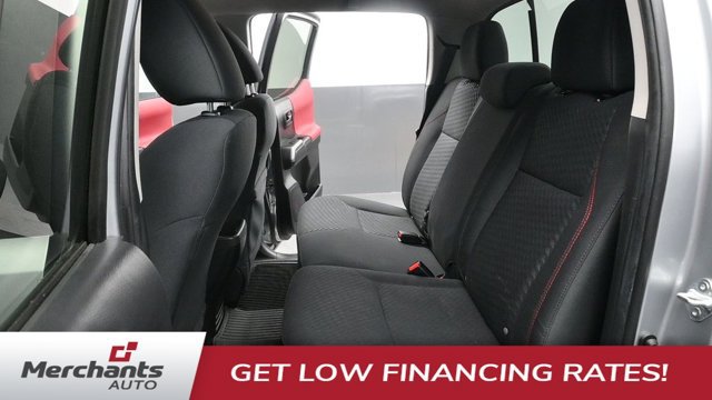 Used 2022 Toyota Tacoma SR5 AWD/4WD image 18