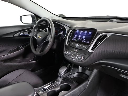 Used 2023 Chevrolet Malibu LS image 23