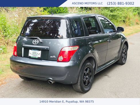 Used 2006 Scion xA FWD image 5