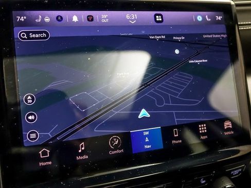 Used 2022 Jeep Grand Cherokee Limited image 19