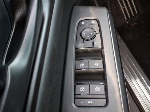 New 2026 Nissan Pathfinder SV image 16