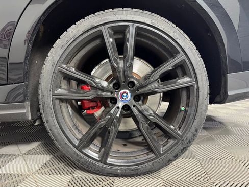 Used 2022 BMW X6 M50i w/ Executive Package image 51