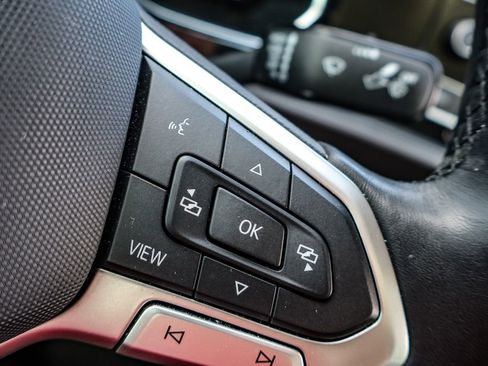 Used 2023 Volkswagen Jetta SE w/ Panoramic Sunroof Package image 24