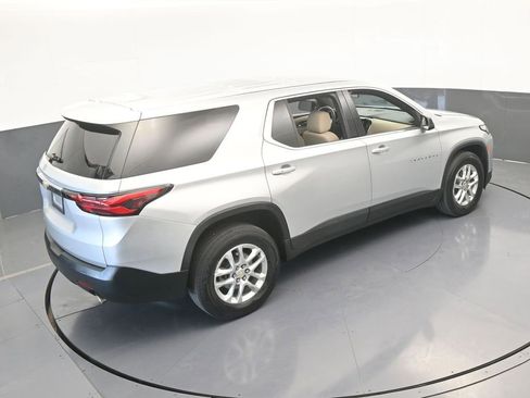 Used 2022 Chevrolet Traverse LS image 47