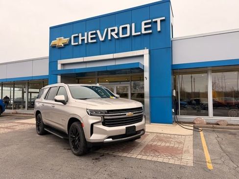 Used 2021 Chevrolet Tahoe LT w/ LT Signature Package image 1
