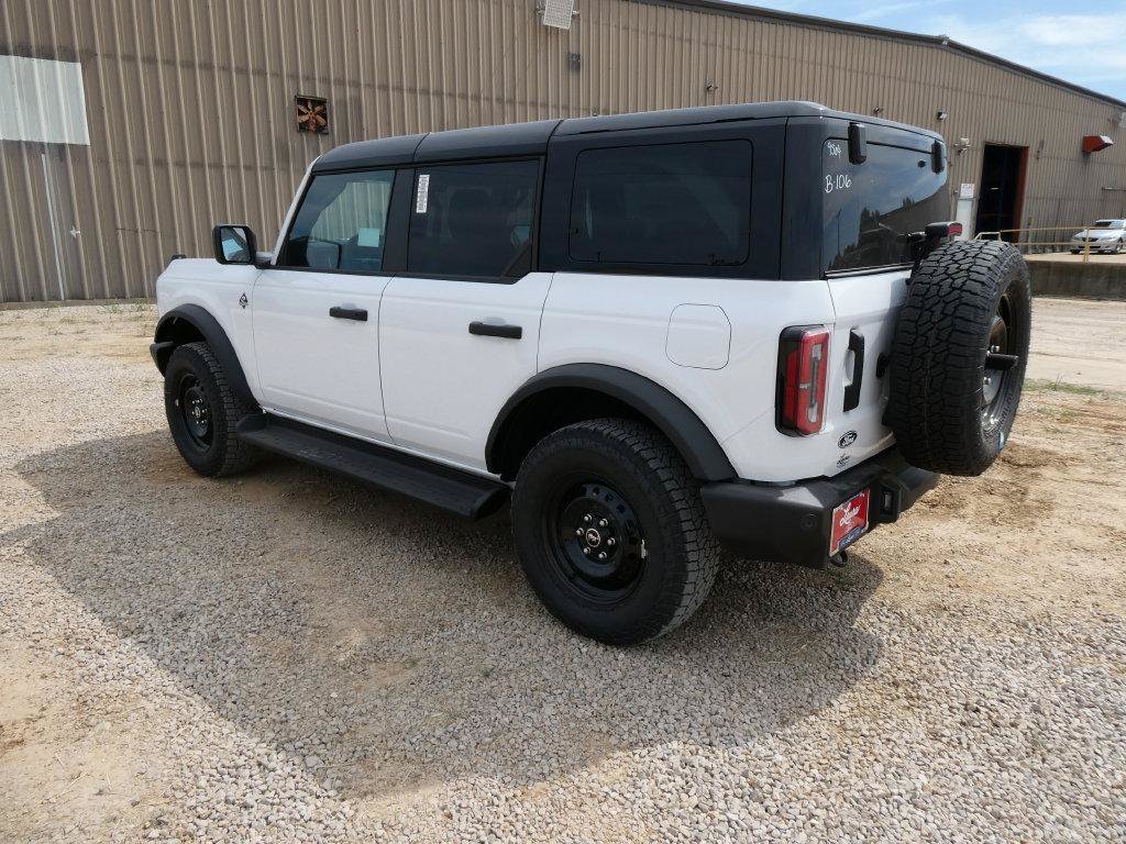 New 2026 Ford Bronco Outer Banks w/ Black Appearance Package AWD/4WD image 8
