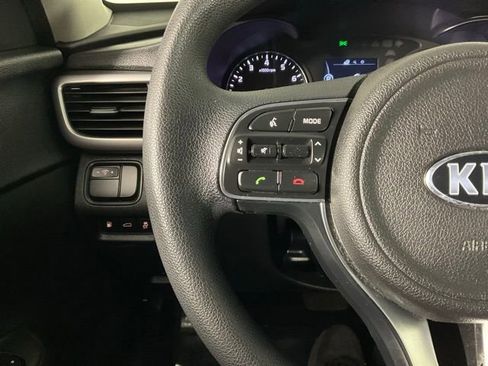 Used 2016 Kia Optima LX image 23