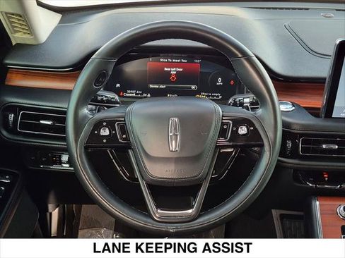 Certified 2023 Lincoln Aviator Reserve AWD/4WD image 13