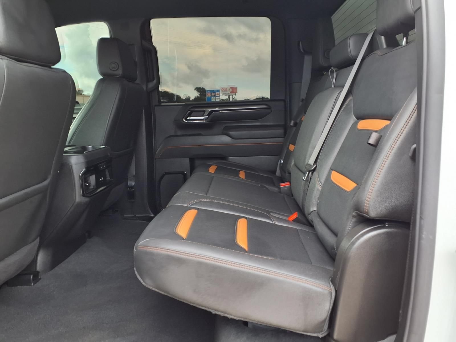 Used 2026 GMC Sierra 2500 AT4 AWD/4WD image 13