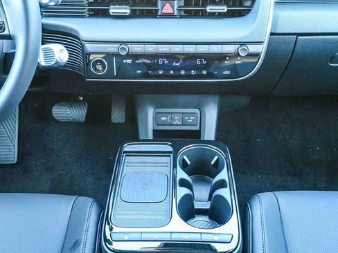 New 2026 Hyundai Ioniq 5 SEL image 15