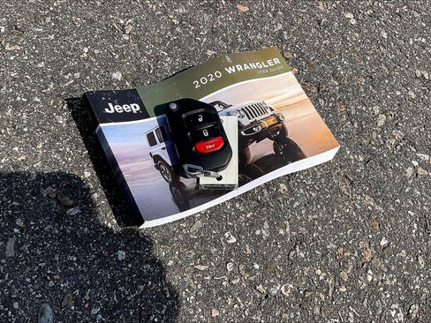 Used 2020 Jeep Wrangler Sport AWD/4WD image 10