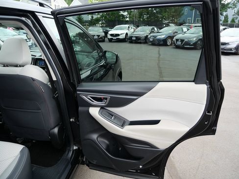Used 2020 Subaru Forester Premium AWD/4WD image 34