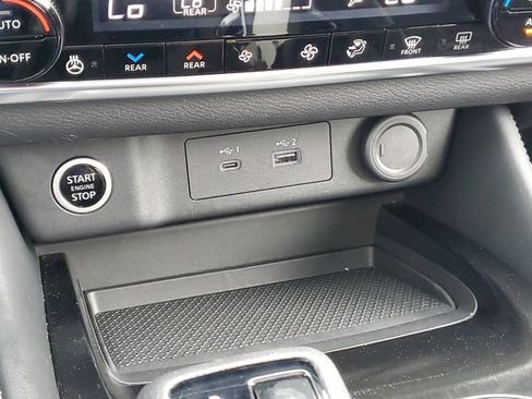 Certified 2023 Nissan Rogue SL w/ SL Premium Package AWD/4WD image 18