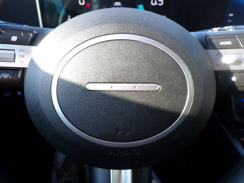 Used 2025 Hyundai Tucson SEL AWD/4WD image 32
