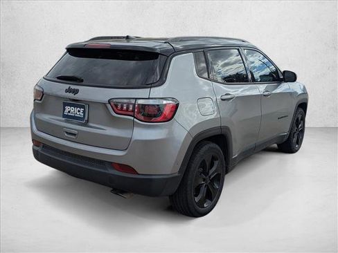 Used 2020 Jeep Compass Latitude image 5