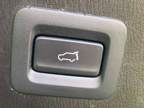 Used 2018 MAZDA CX-5 Touring w/ Preferred Equipment Package FWD image 22